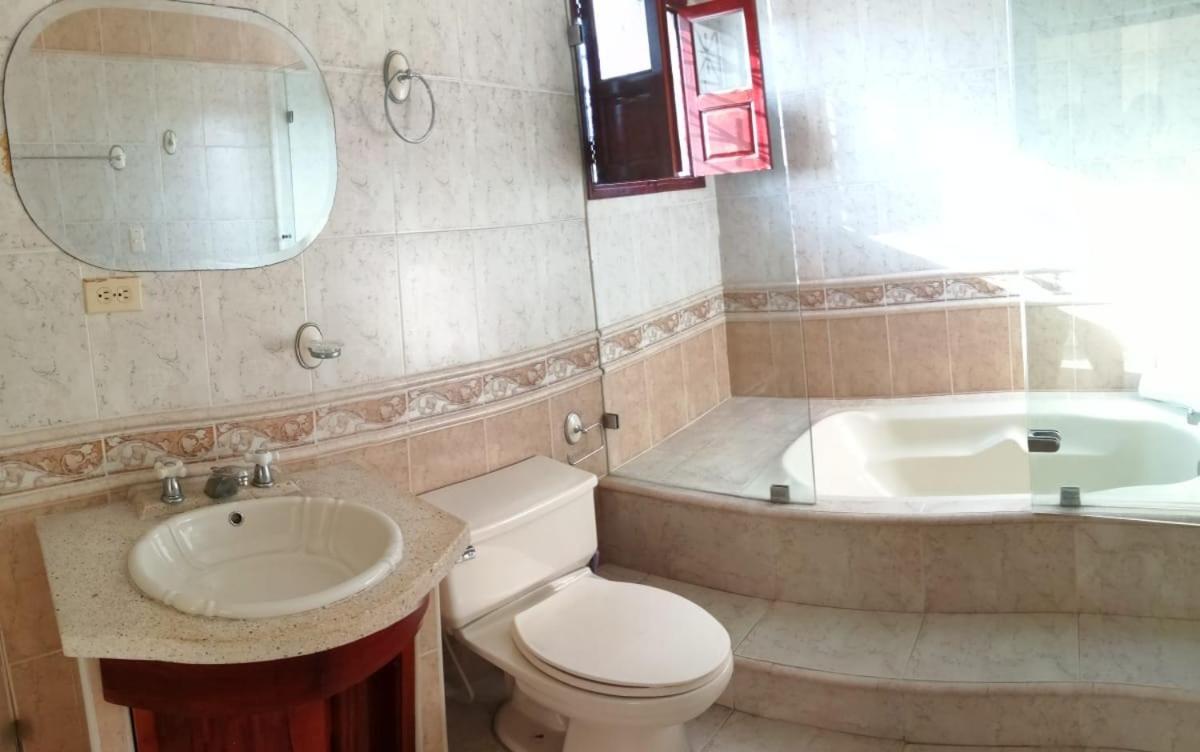 Casa Pachita Getsemani Hotel Cartagena Екстериор снимка